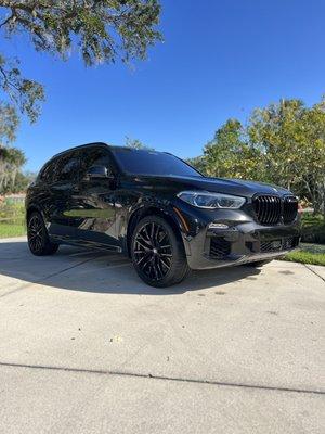 BMW X5 Weekly Basic Wash