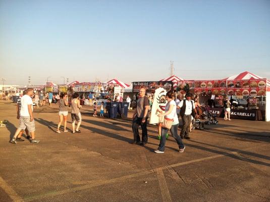 This was ALL of the food vendors :-/
 *Flip side was the rides, beer tent in the middle, stage @ the ends
 *not shown