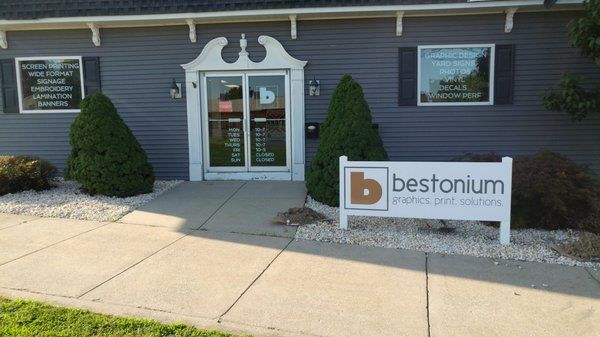 Bestonium Store Front