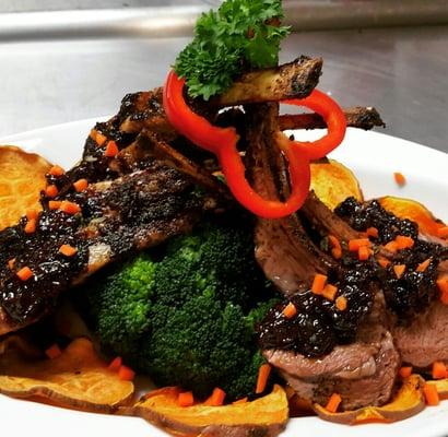 Lamb Chops with Steamed Broccoli and Sweet Potatoes