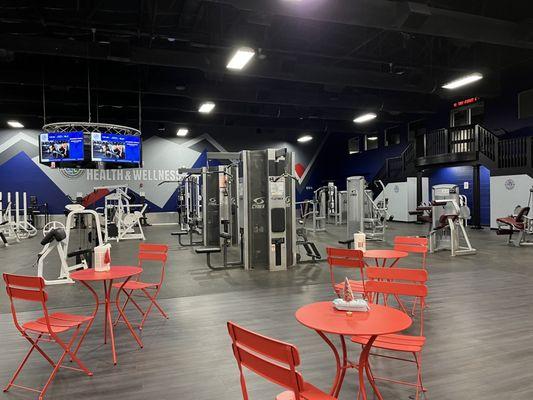 Weight machine area, during soft opening