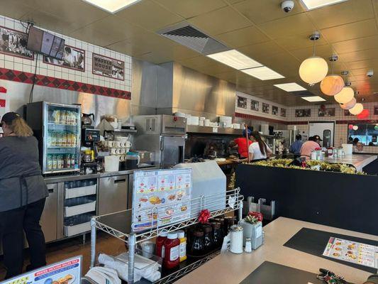 NASA Road 1 Waffle House interior.