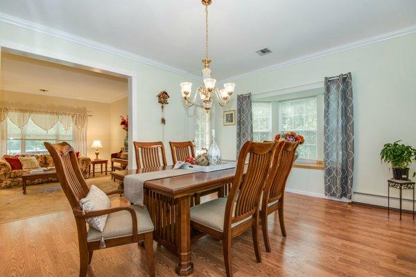 Center Moriches Dining Room Staging