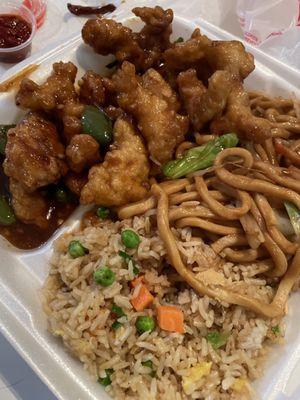 Garlic chicken with fried rice and chow mein