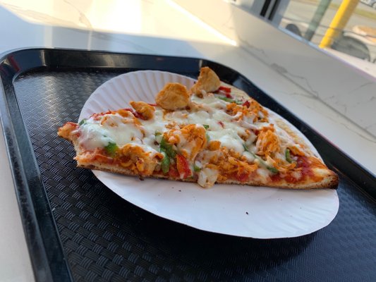 Spicy chicken pizza