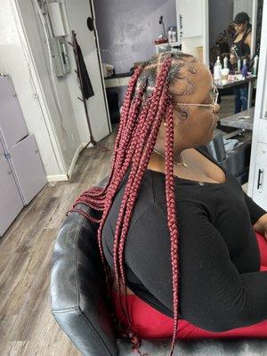 Large knotless braids