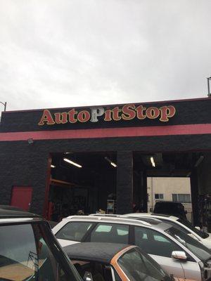 Lube Pit Shop