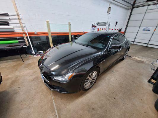 Maserati Ghibli gets wrapped in Black Gloss Metallic wrap from Cheetahwrap