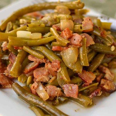 Slow Smoked Green Beans w/ Bacon