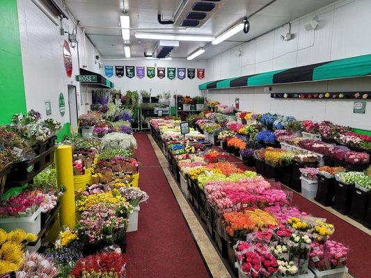 Jet Fresh Flower's Cash and Carry for fresh-cut flowers