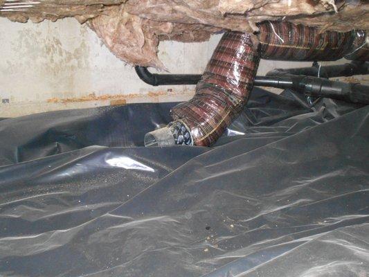 Inspectors that do not access crawlspaces miss loose or damaged ducts every time.