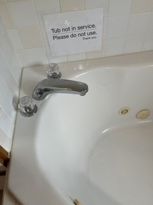 Jacuzzi tub in master bathroom