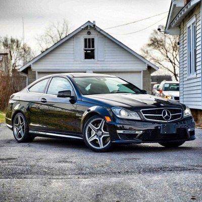 AMG C63 - Hand built V8 engine