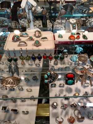 Great deals on vintage silver jewelery