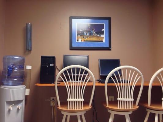 Three chairs and two computers. UNC fans can't be all bad, right?