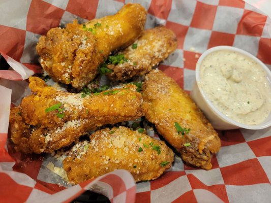 Garlic Parmesean Wings