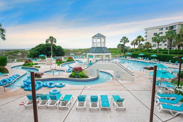 Bridgewater outdoor pool and lazy river