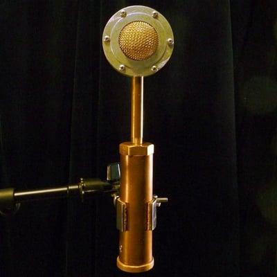 "Edna" microphone