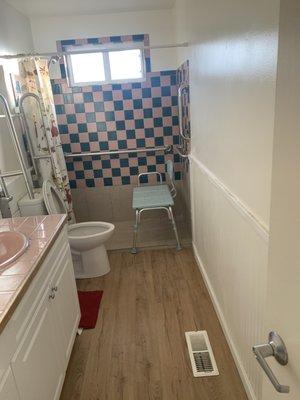 Bathroom  Wheelchair access