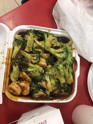 Shrimp & Broccoli with Garlic sauce shrimp fried rice & Lemonade to share came out to $12 but only take out eating in might spoil appetite