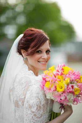 daffodil and rose spring wedding bouquet, we do weddings!