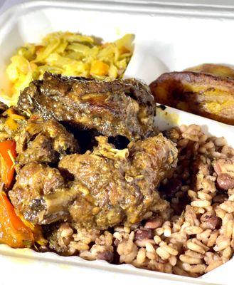 BROWN STEW CHICKEN DINNER