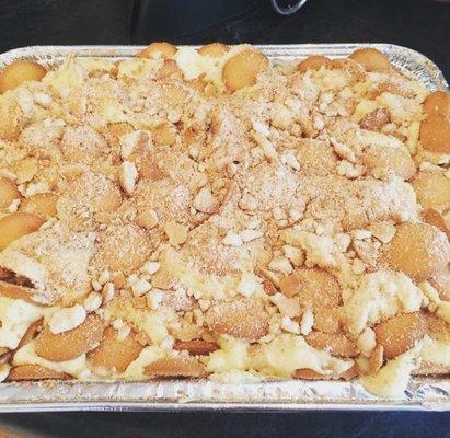 Banana Pudding!!!!! Filled to the brim w/ cookies!!!!!