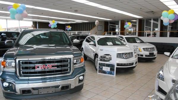 Stephen Cadillac GMC Showroom