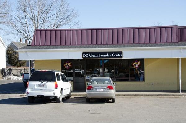 E-Z CLean Laundry Center