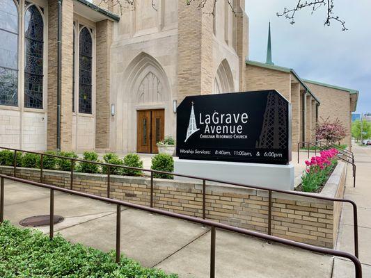 Lagrave Ave Church