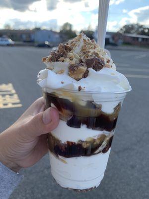 Nuts for Snickers Sundae- junior size