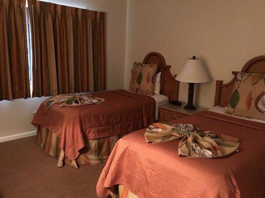 Twin bedroom with bath across the hall.