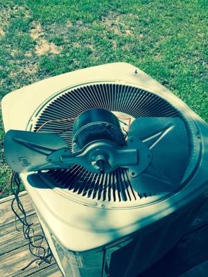 Condenser fan blade