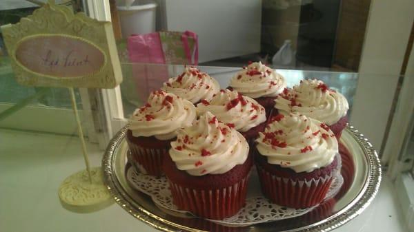 Velvet Red Cupcakes