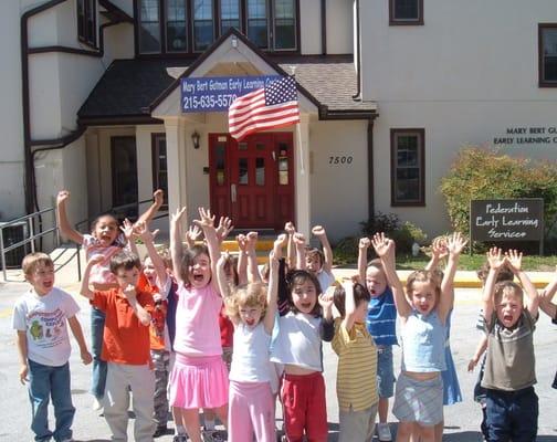 Gutman ELC children cheer as their center wins Montgomery County Newpapers' Readers' Choice Award for the 9th consecutive year.