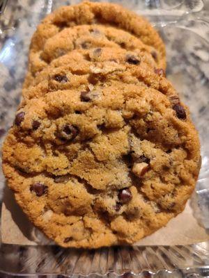 Vegan Chocolate Chip & Pecan Cookies!