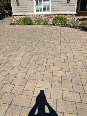 driveway paver installation front yard