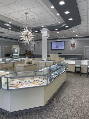 Reines Jewelers