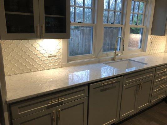 Protect your investment and make your kitchen unique with a backsplash