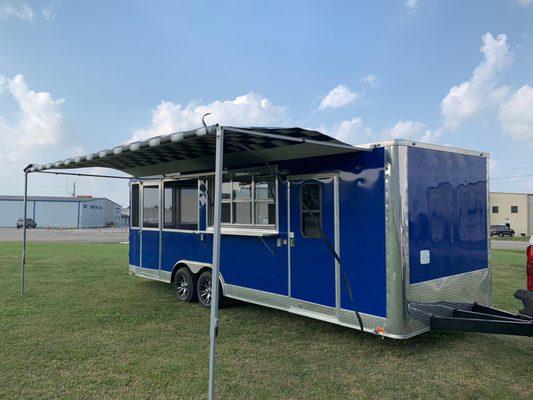 24 Ft. Concession Trailer, AC, Water, Screen Porch, for Sale in Houston