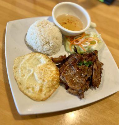 Kids grilled pork and rice w/ an added egg