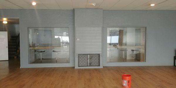 Install 2 large pieces of tempered glass for a viewing section at a dance studio in Stockton