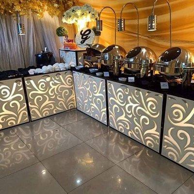 Gilberto's Catering LED Lighted Buffet Table