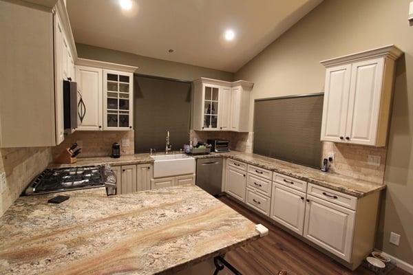 2015 Kitchen Remodel w/ Starmark Cabinets.  Pantry: Old World finish effect, stain: Slate w/ Chocolate Glaze.  Main kitch: Villa Marshmallow