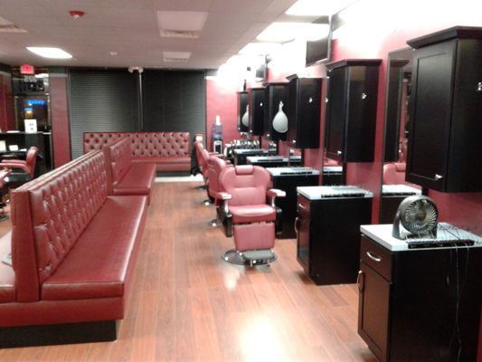 The Clipper Parlor in bolingbrook