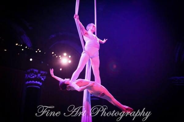 Cirque Central Aerial Silks Duo Act