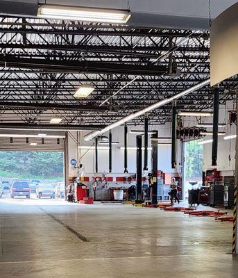 Part of the vast, clean service bays onsite (8/24/23)