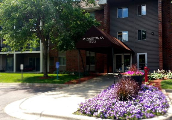 Minnetonka Hills Apartments