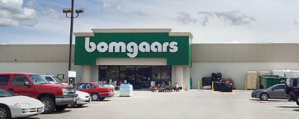 Bomgaars