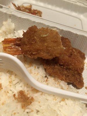 I ordered fried shrimp and THERES A DEAD WORM on top. This is disgusting and I'm never eating from this place again. Don't buy from here.